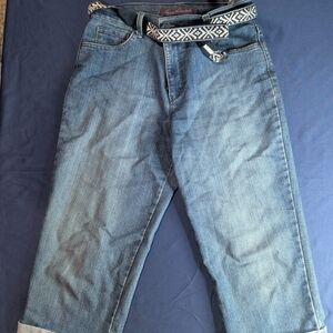 Blue‎ Denim Jeans with Patterned Belt
